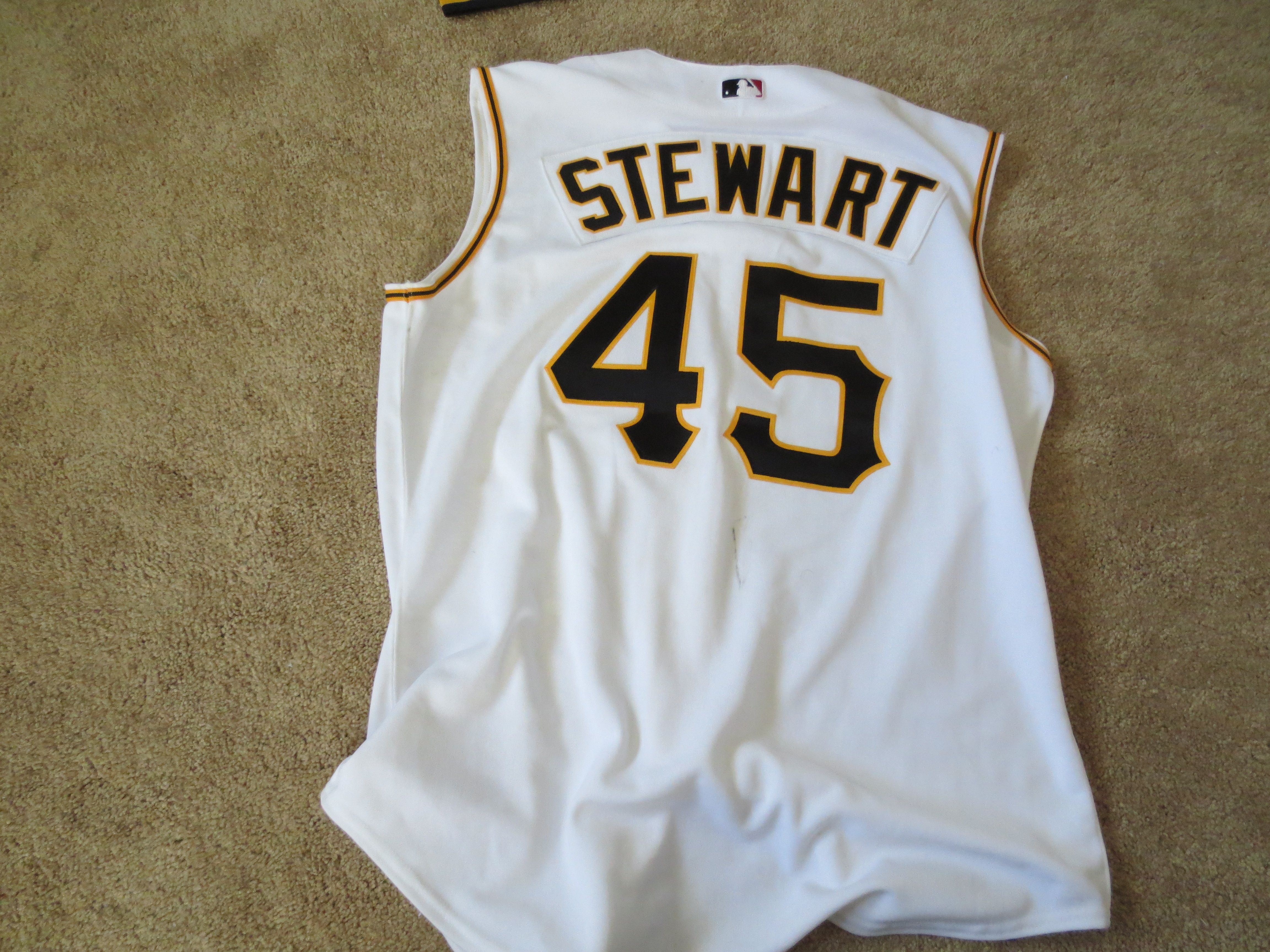 pirates game used jersey
