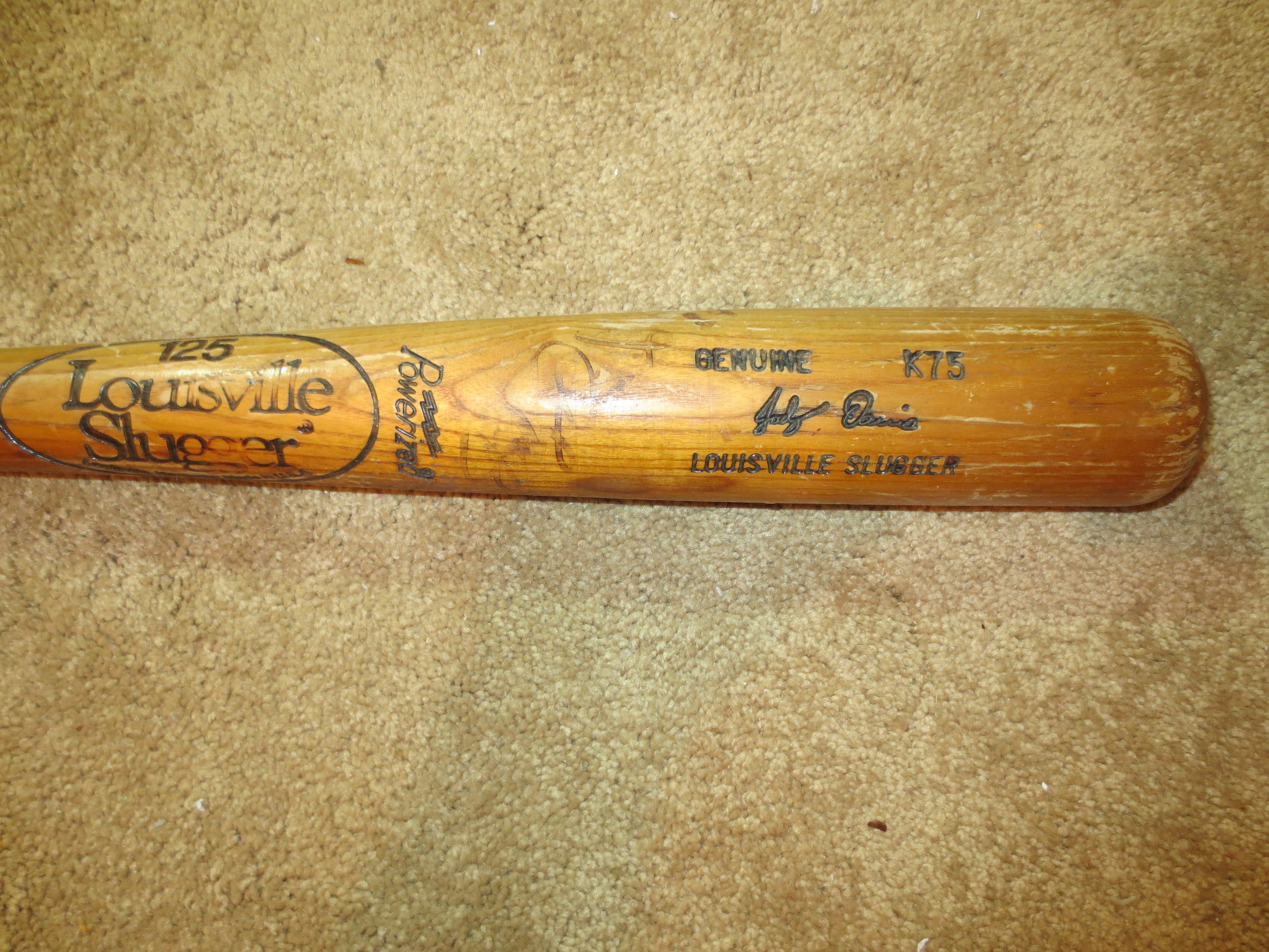 Lot Detail - Jody Davis Game Used and autographed baseball bat Louisville Slugger 33&quot;