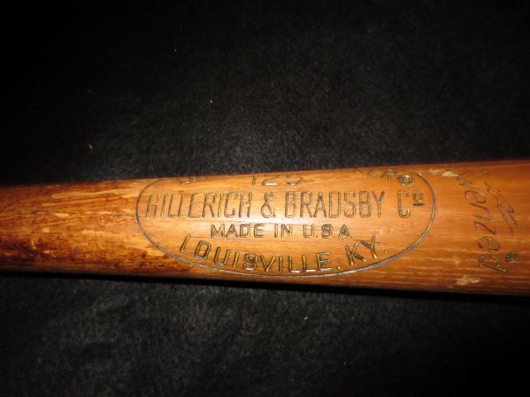 Pee Wee Reese Autographed Baseball Bat Louisville Slugger 125   HOF  34