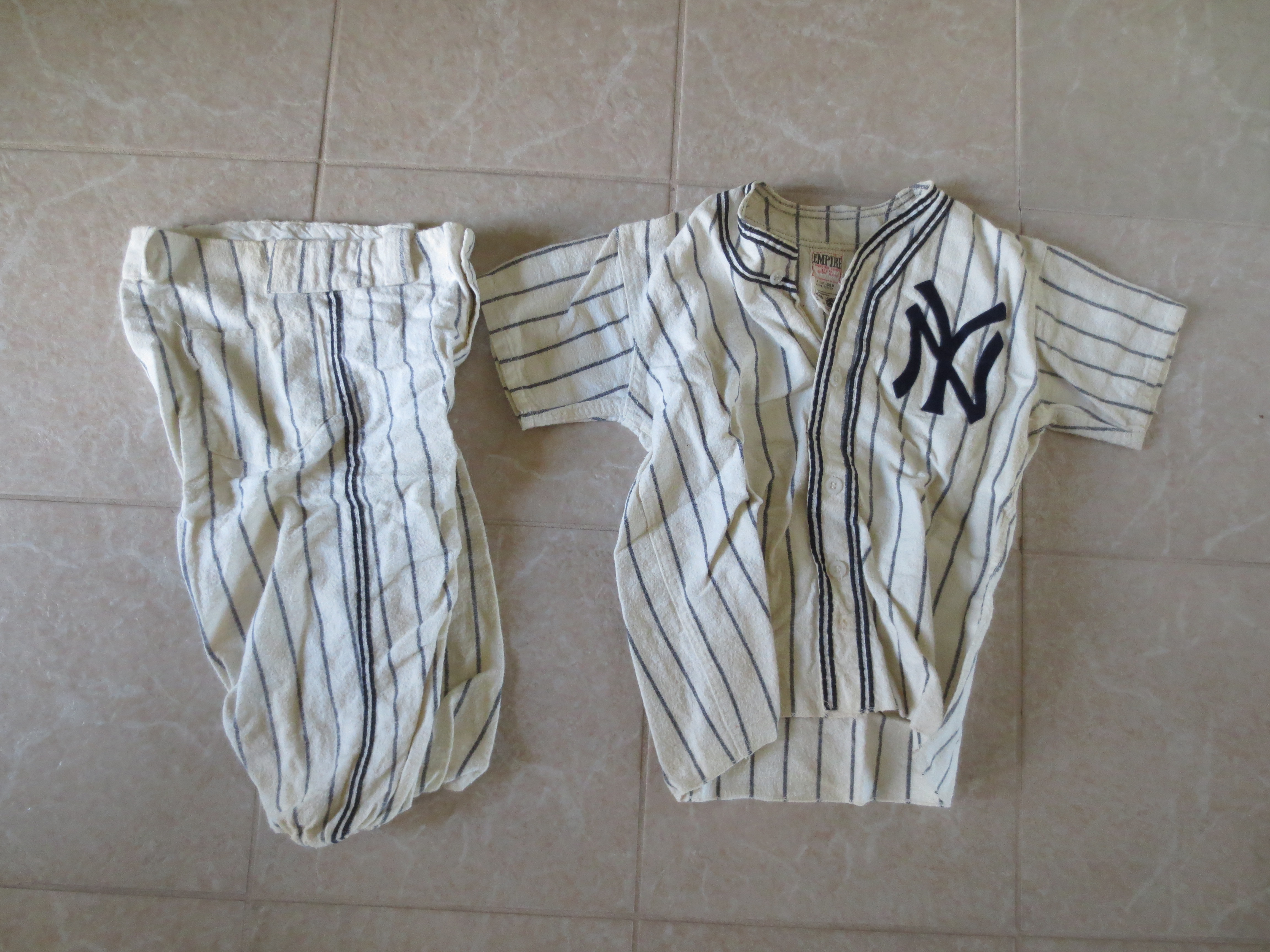 Lot Detail - 1960's New York Yankees Little League Flannel jersey