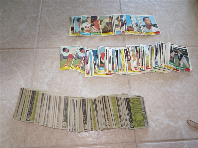 (250) 1961 Topps baseball cards with high numbers and team cards (no HOFers), very nice condition