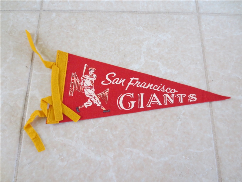 Circa 1960's San Francisco Giants soft felt pennant 15 red and white