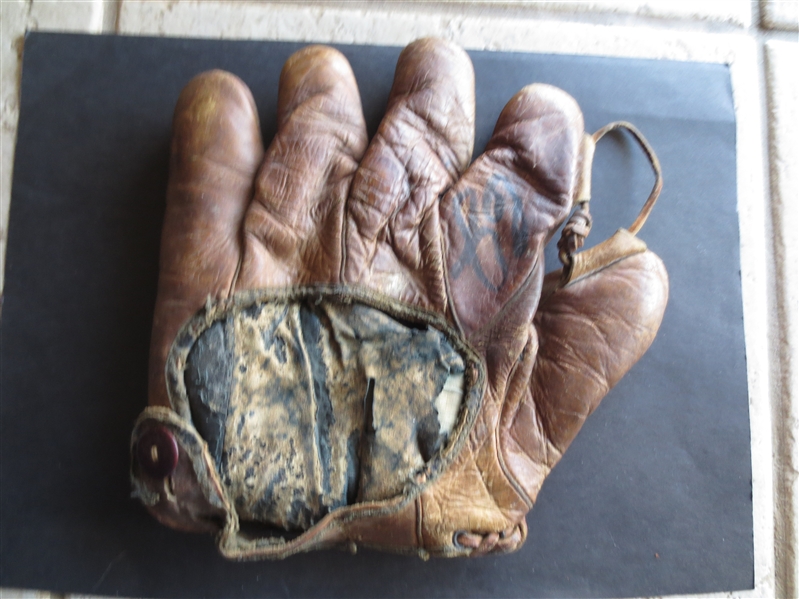 1930's Store Model Baseball Glove