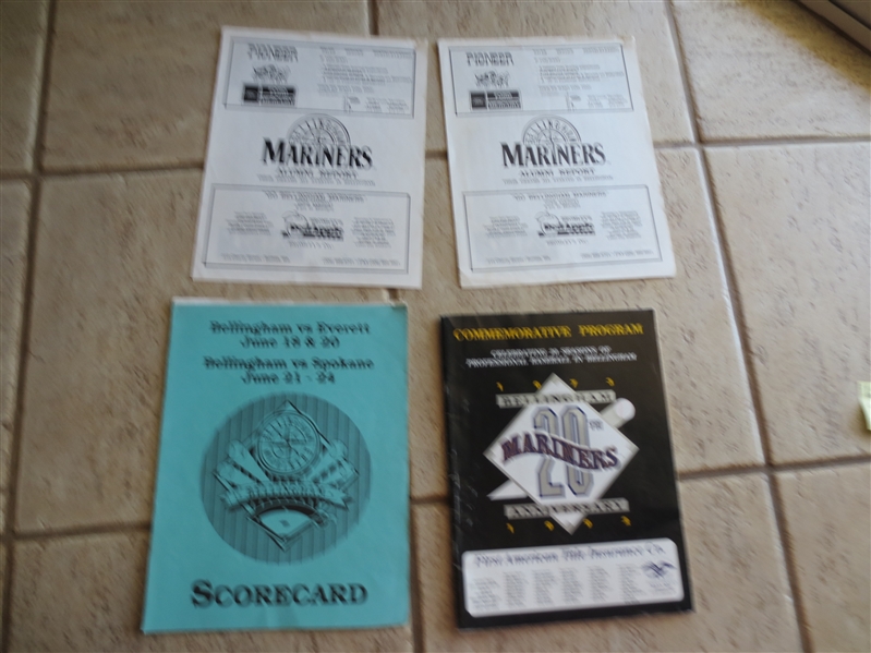 (4) 1992 Bellingham Mariners Baseball Programs and Alumni Reports (Ken Griffey, Jr.)