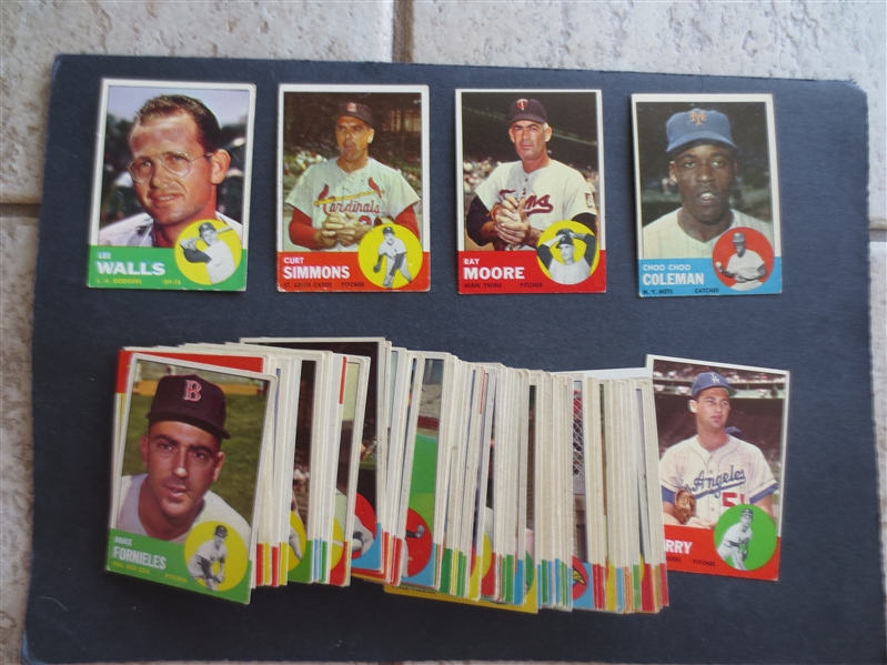 (110) different 1963 Topps Baseball Cards in nice shape        SS