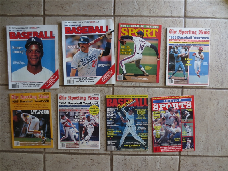(13) Baseball Programs, Books, and Yearbooks        RD